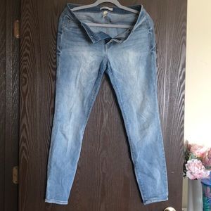 Light wash jeans